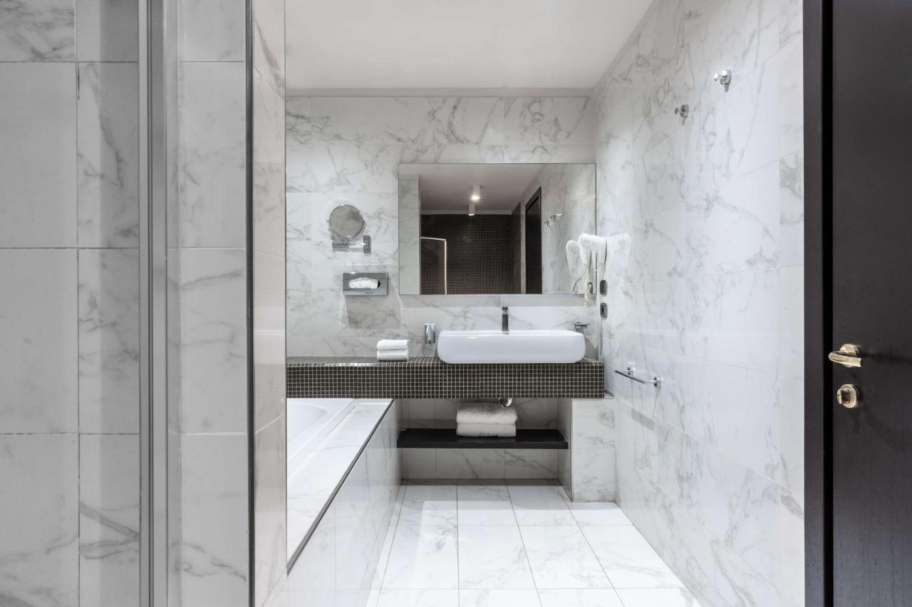 Radisson Blu Hotel NʼDjamena 외부 사진