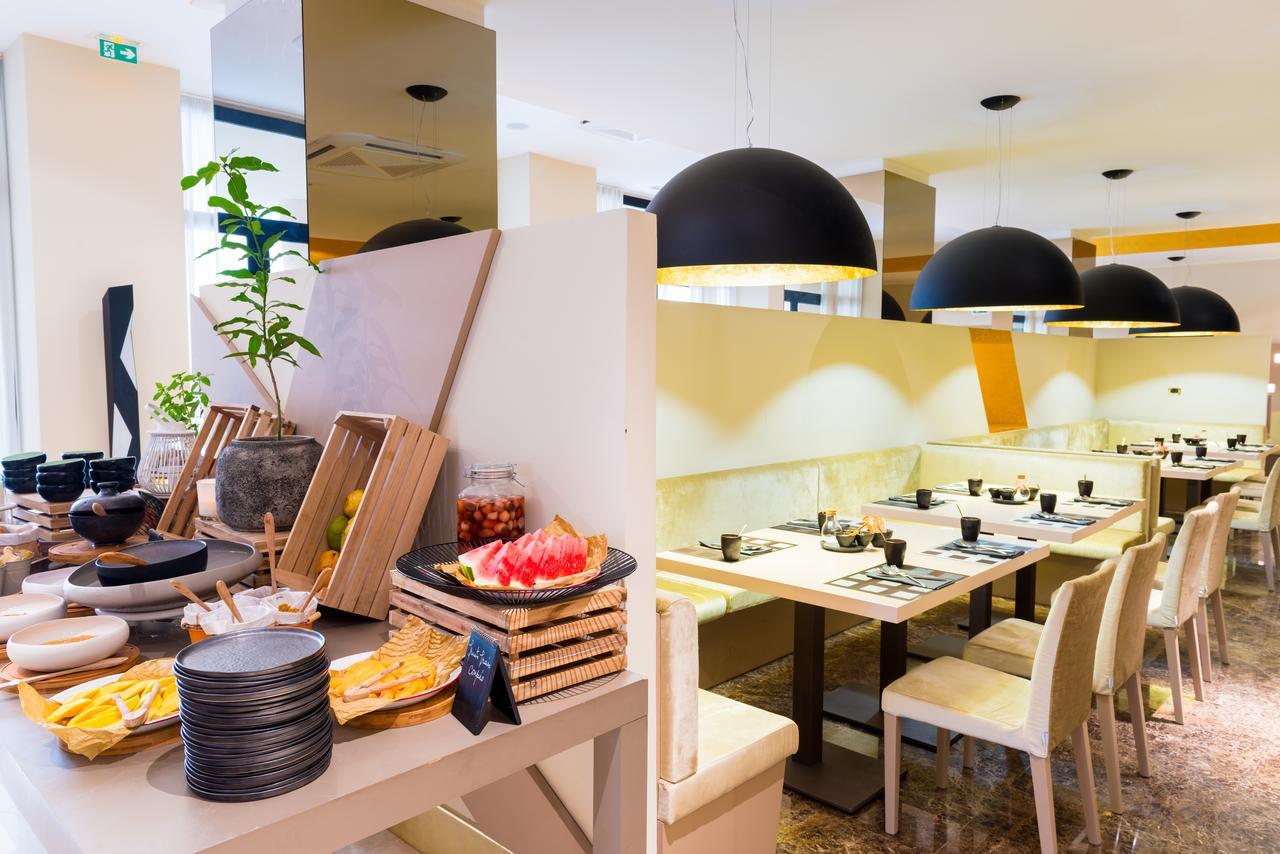 Radisson Blu Hotel NʼDjamena 외부 사진